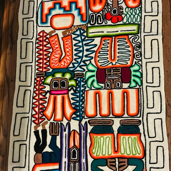 Textile Runner - Picture 4 of 11